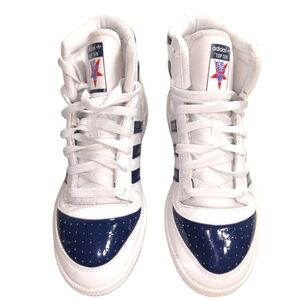 Adidas, Model: Top ten hi patent leather women’s. Size: 8 color white navy